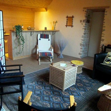 Hotel Les Hirondelles Sainte-Suzanne  Zewnętrze zdjęcie